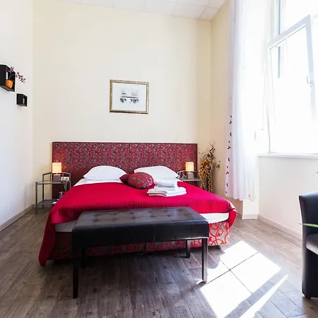 Charming And Historic Old Town - Appartement Zadar